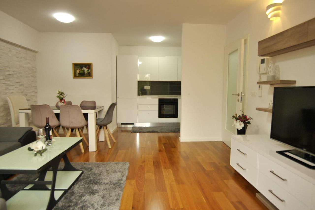 Apartments Makarska Beach Екстер'єр фото