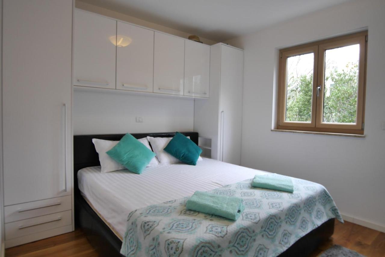 Apartments Makarska Beach Екстер'єр фото