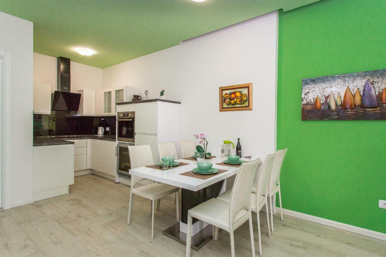 Apartments Makarska Beach Екстер'єр фото