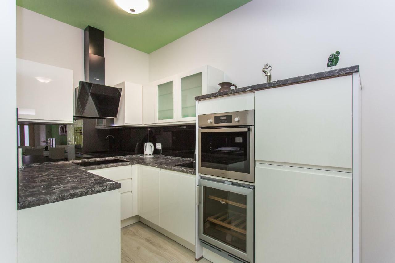 Apartments Makarska Beach Екстер'єр фото